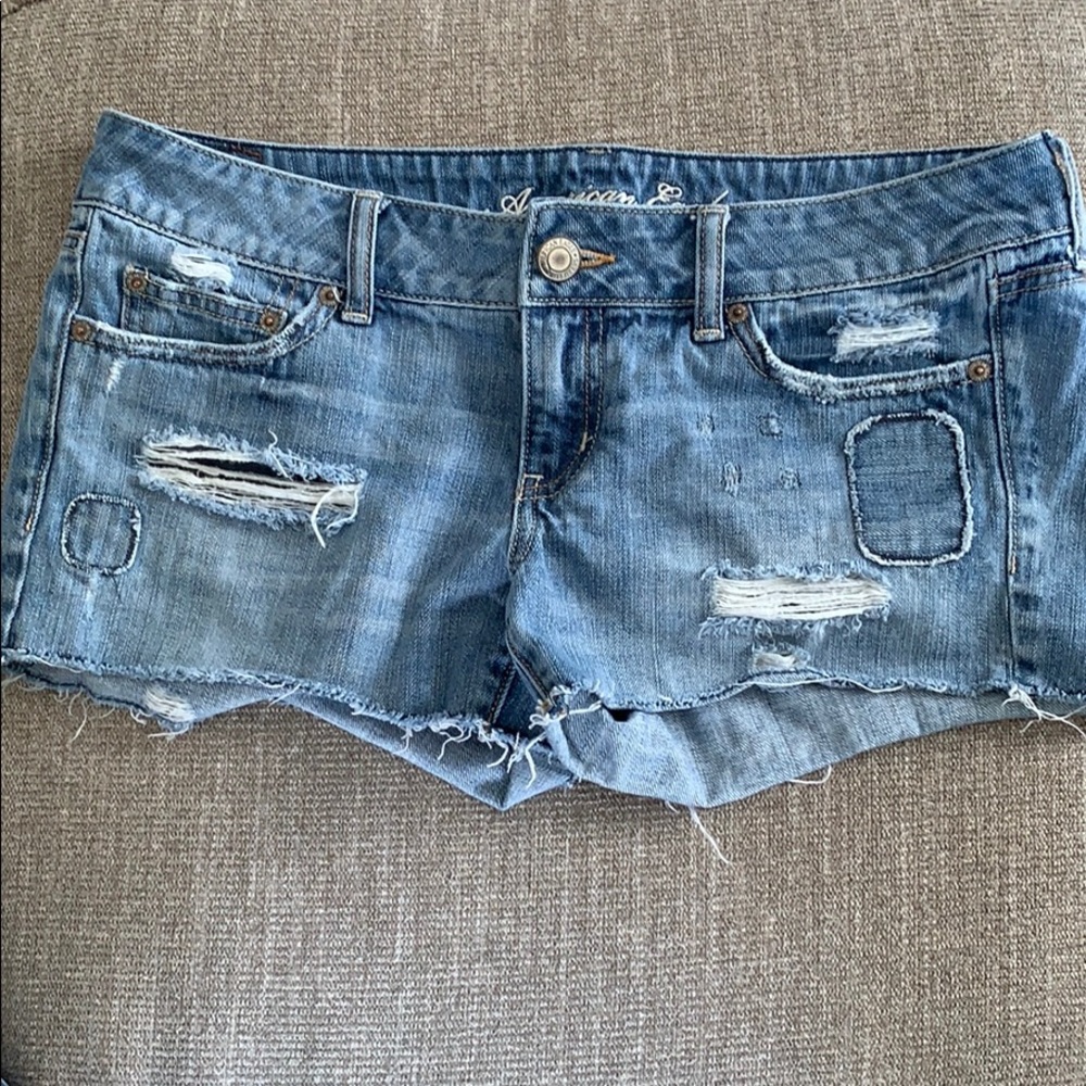 Mid rise Jean shorts
